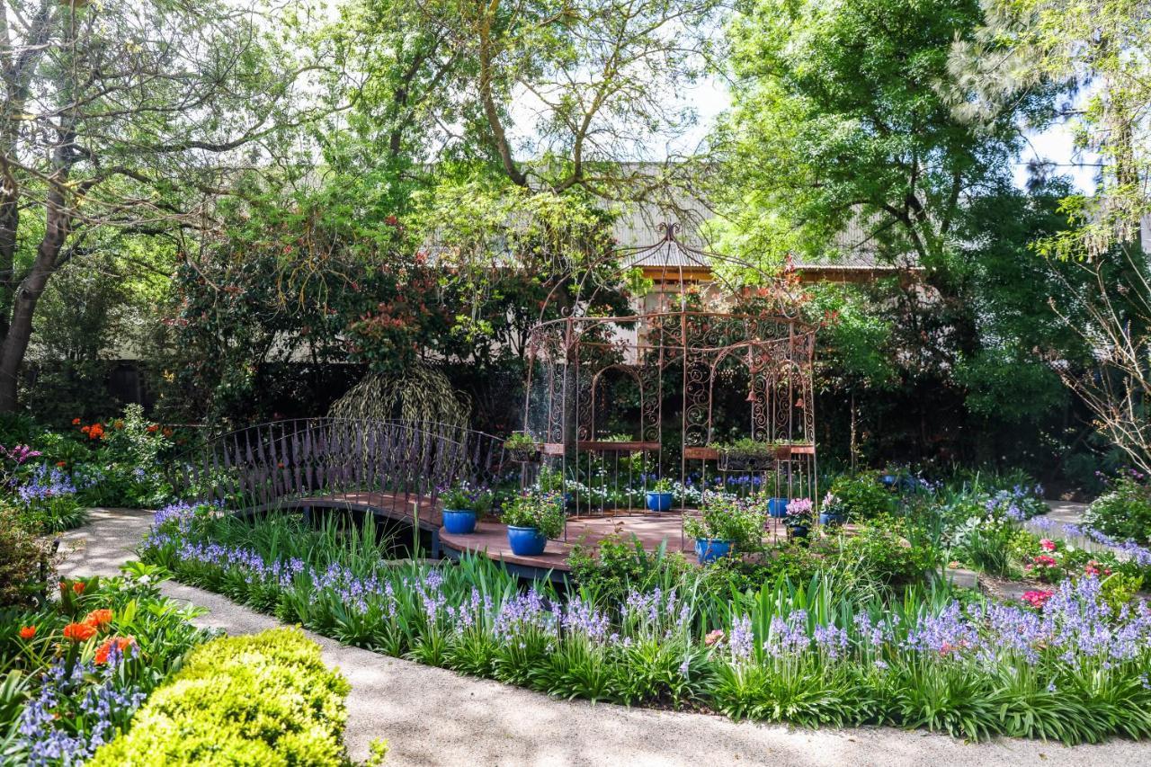Elizabethan Lodge Мелбърн Екстериор снимка
